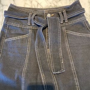 Mustard Seed Belted Cropped Wide Leg Jeans S